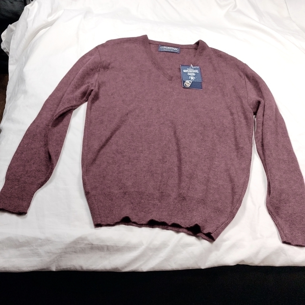 NWT Puritan mens burgundy and black v-neck sweater size medium